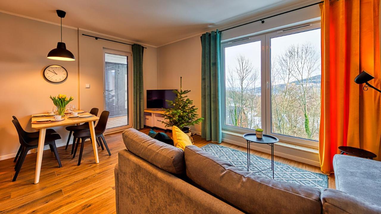 Apartament Pod Stogiem Izerskim - 5D Apartamenty Świeradów-Zdrój Екстериор снимка